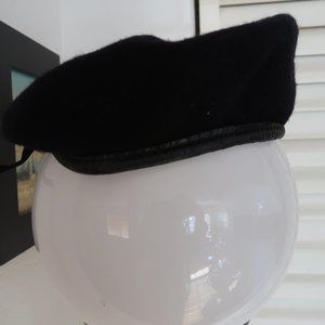 Classic Black Wool Beret